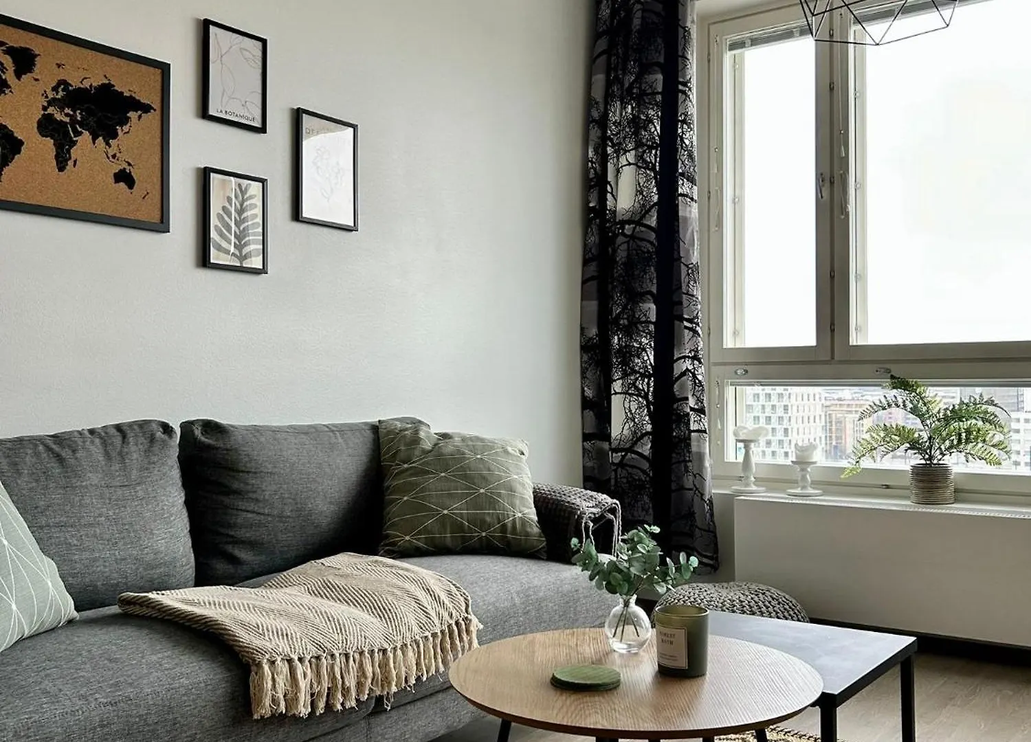 Two Rooms With City Views Shared Gym And Sauna Helsinki Apartment